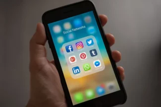 Media Sosial Adalah: Definisi, Fungsi, Jenis, Manfaat