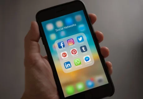 Media Sosial Adalah: Contoh hingga Manfaatnya bagi Pebisnis