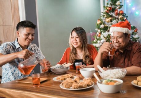 10 Ide Bisnis Makanan Khas Natal di Indonesia