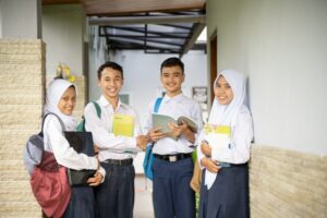 36,6% Responden Yakin Program Sekolah Gratis di Jakarta Berjalan Baik