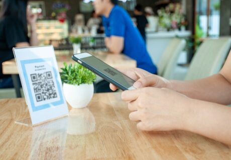 QRIS Jadi Pilihan Digital Favorit: Bagaimana Perilaku Gen Z dan Millennials dalam Bertransaksi?