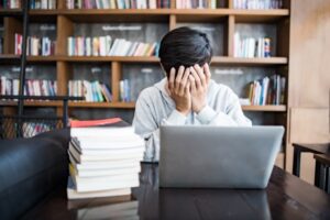 9 Penyebab Umum Drop Out S2, Jangan Sampai Dialami!