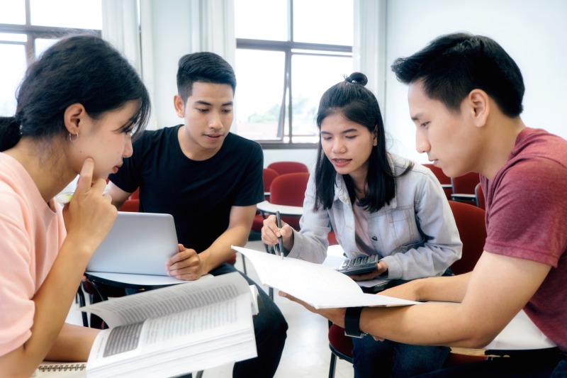 Magister untuk Profesional