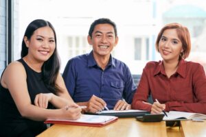 Magister untuk Profesional: Apa Manfaat S2 di Dunia Kerja?