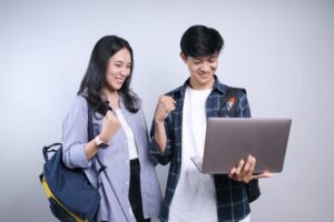10 Strategi Mengerjakan Skripsi agar Cepat Selesai