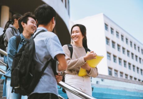 Kampus Favorit S2: Sekadar Gengsi atau Investasi Masa Depan?