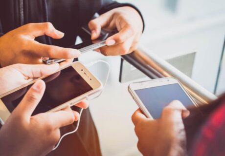 5 Aplikasi HRIS Terbaik untuk Absensi hingga Payroll Otomatis!