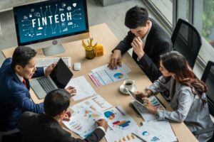 Akuisisi Pengguna Fintech, Strategi Efektif Lewat Studi Pasar