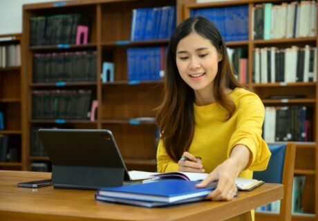 Tips Menyusun Kuesioner Penelitian Tesis S2, Simak di Sini!